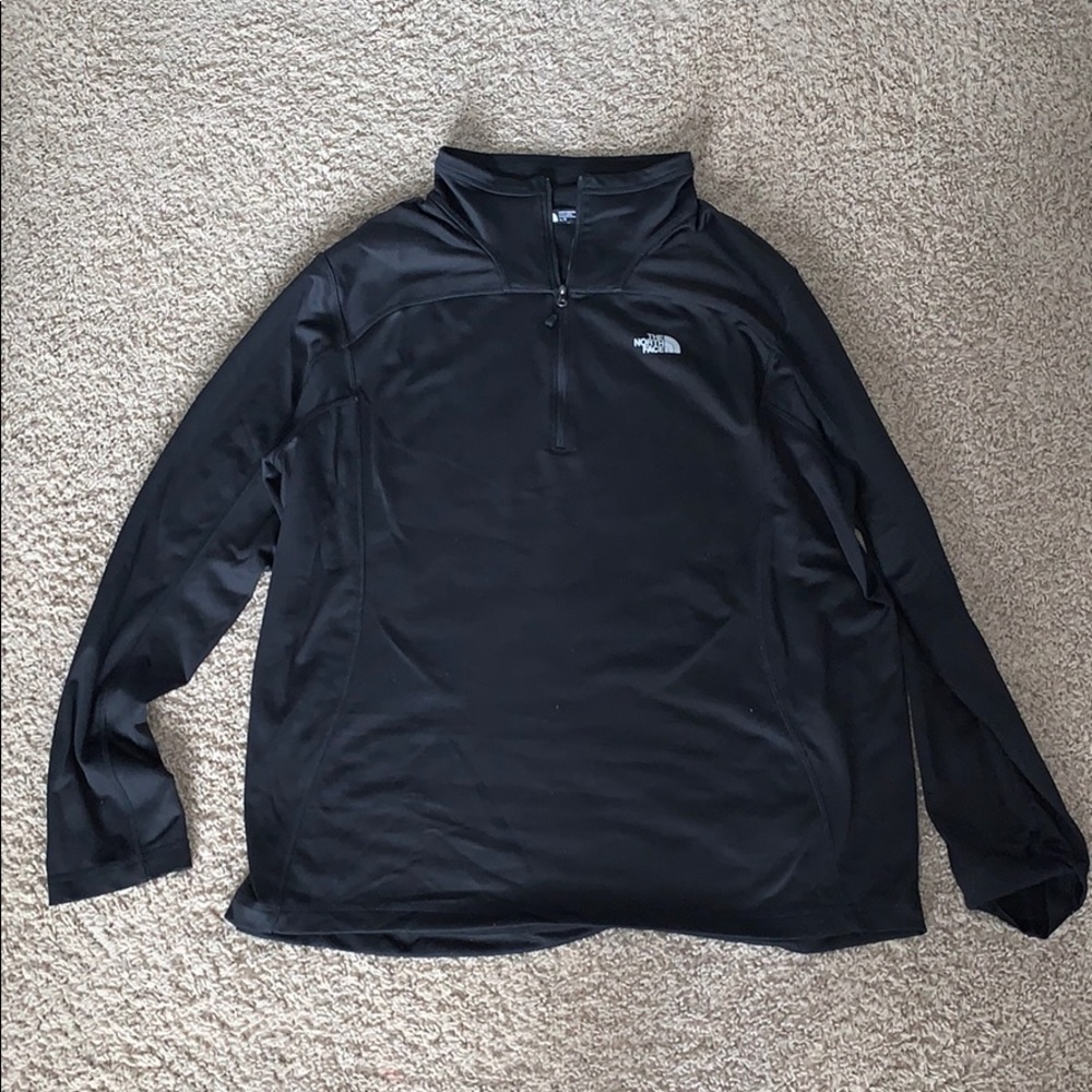 GENTLY USED NORTH FACE BLACK PULLOVER